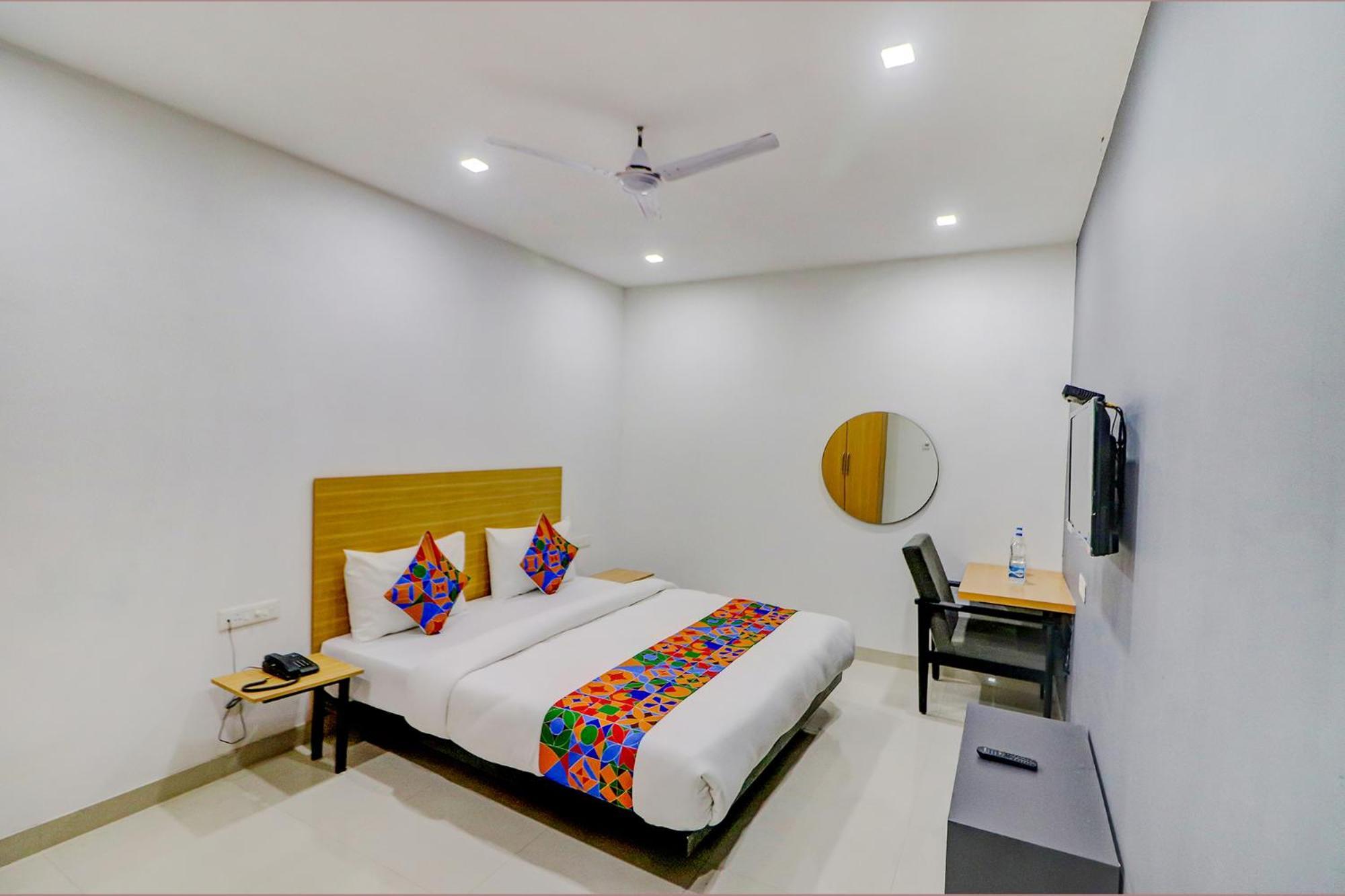 Fabhotel Premium Kashi バラナシ エクステリア 写真