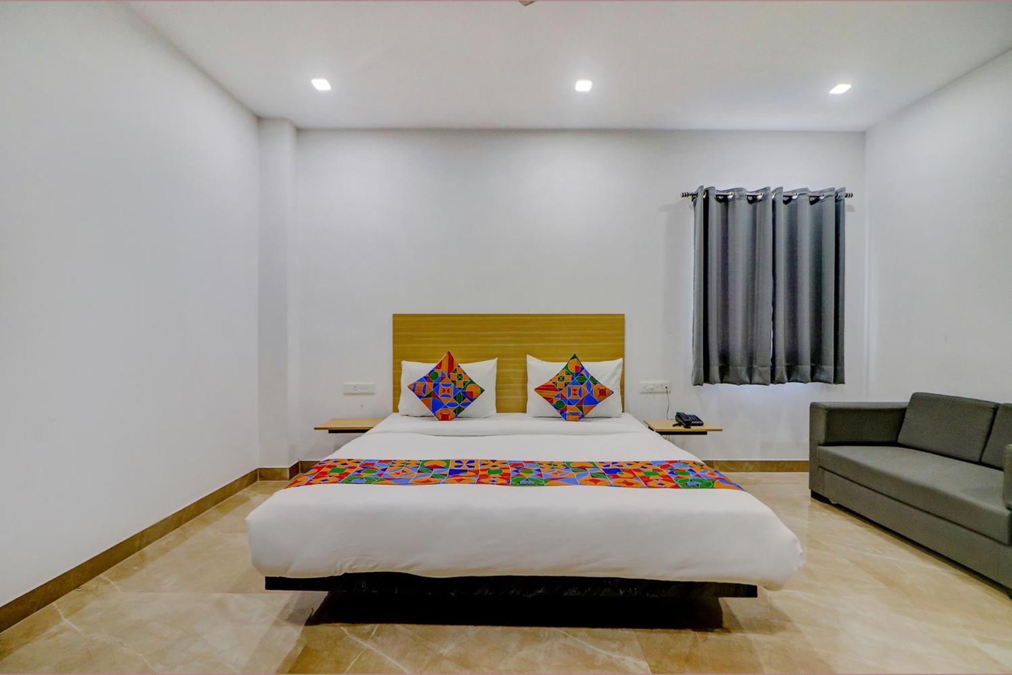 Fabhotel Premium Kashi バラナシ エクステリア 写真